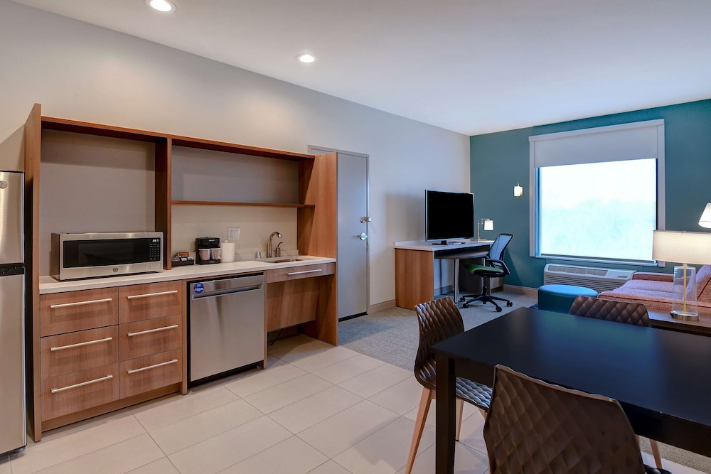 Home2 Suites by Hilton North Plano Hwy 75 - photo 16