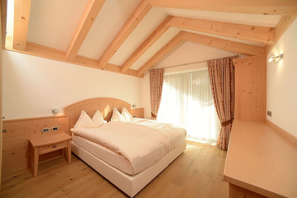 Hotel Terme Antico Bagno in Pozza Di Fassa, Italy