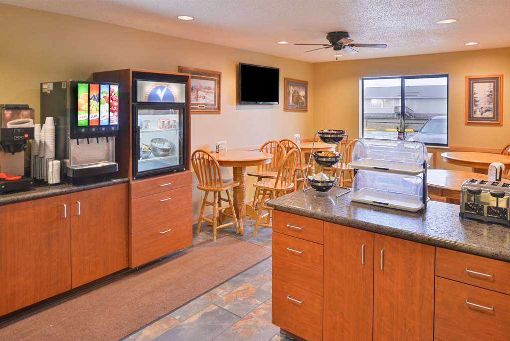 Americas Best Value Inn & Suites International Falls - photo 13