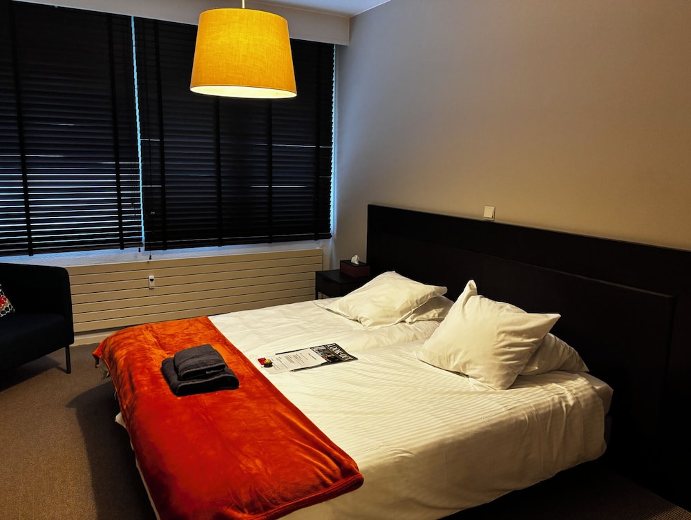Studio met ensuite badkamer WiFi en TV — Antwerpen — photo 2