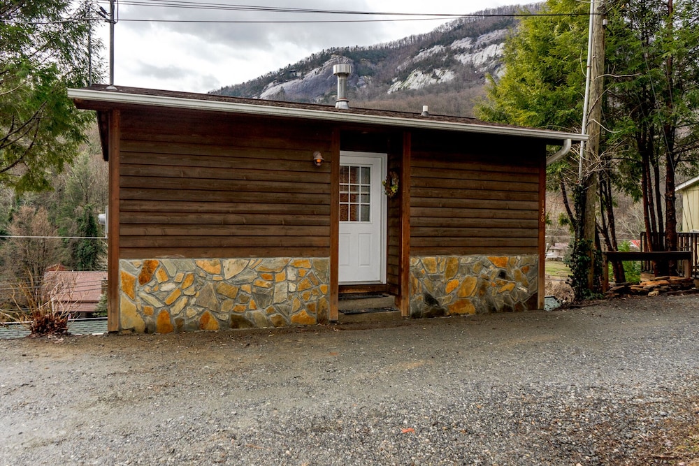 The Chimney Rock Inn & Cottages - photo 7