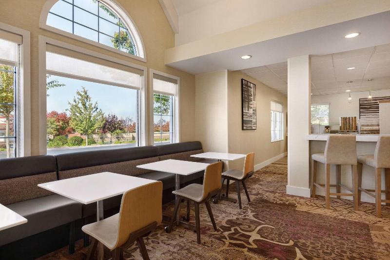 Residence Inn by Marriott Folsom Sacramento - photo 63