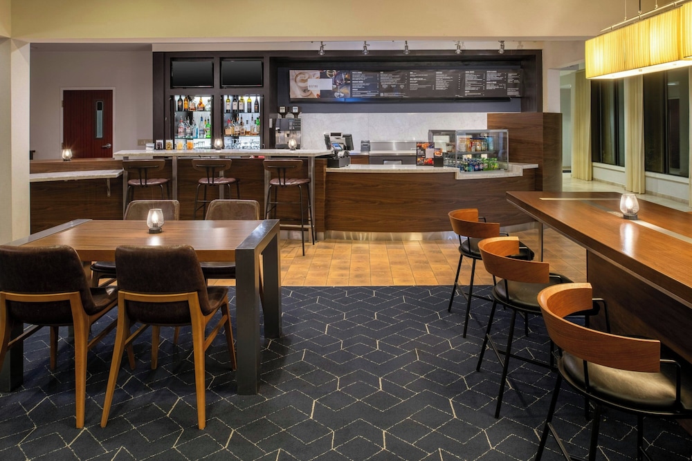 Courtyard by Marriott Vacaville - photo 38