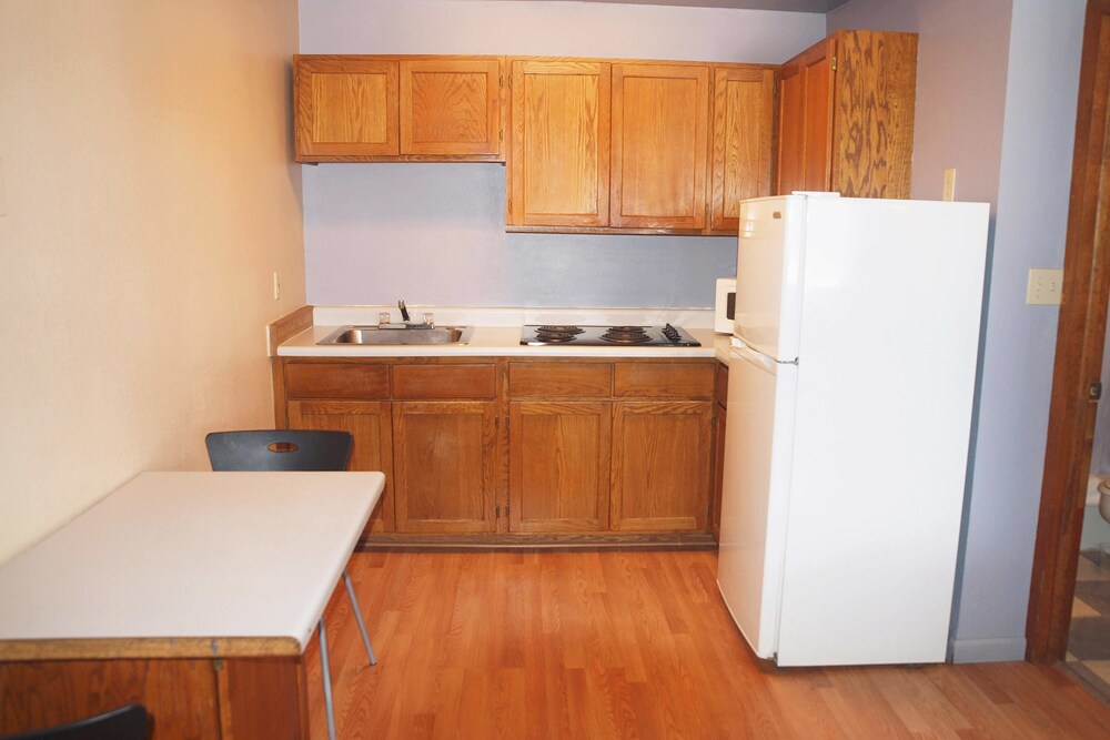The Oakwood Inn - photo 18