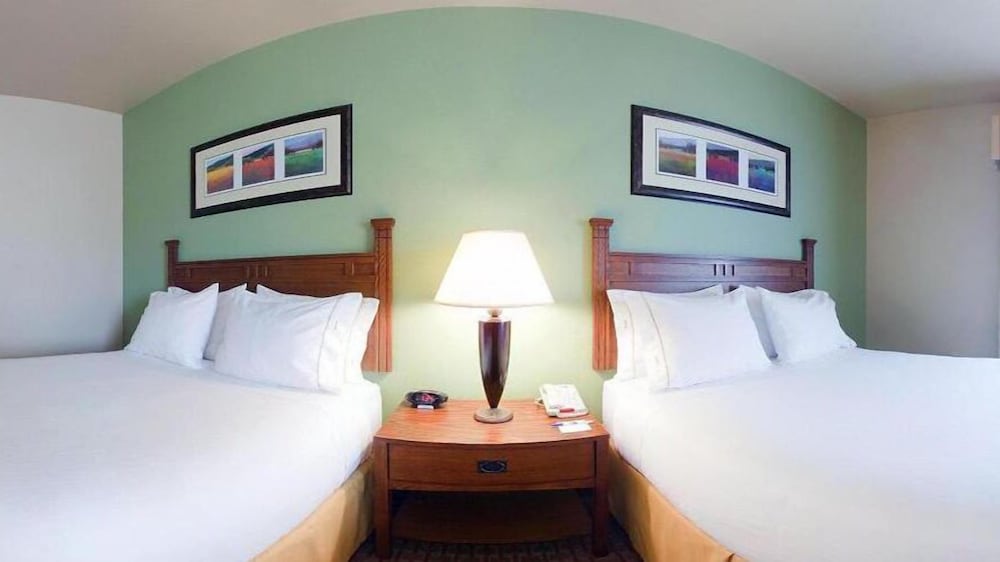 Baymont Inn and Suites by Wyndham Sturgis - photo 9