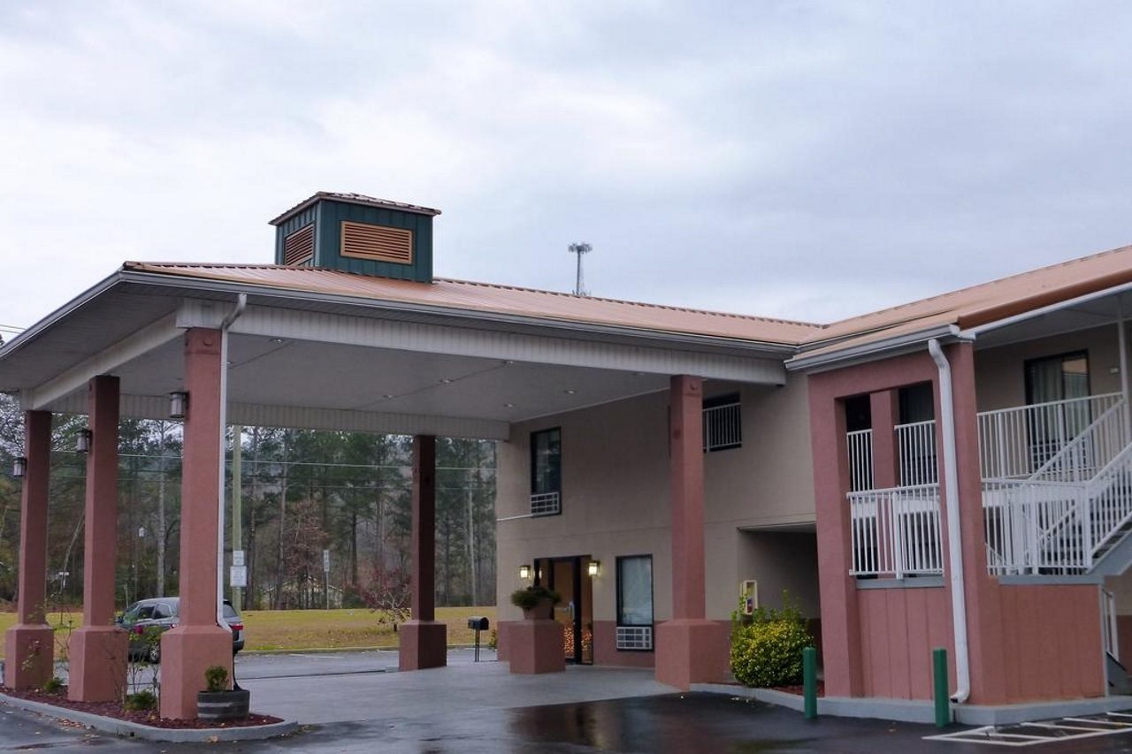 Red Roof Inn & Suites Rome - featured photo