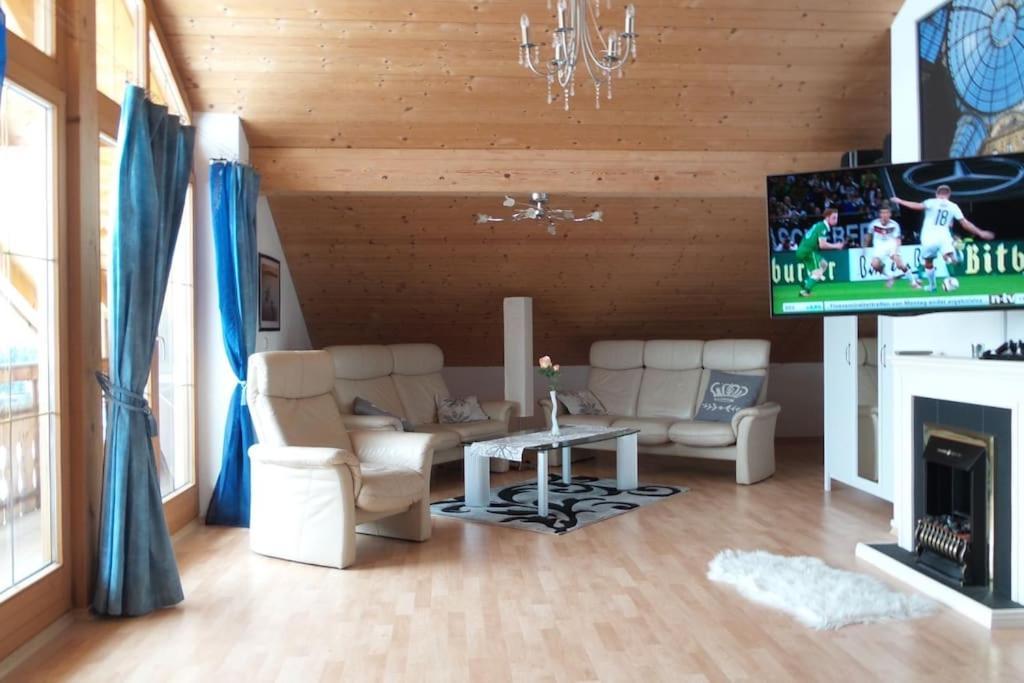 Thronvomchiemgau - last minute hotel in Ubersee