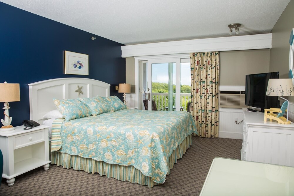 Strawberry Hill Seaside Inn - photo 19
