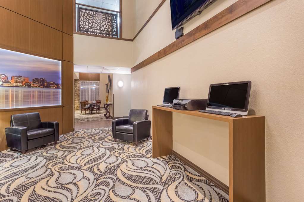 Wyndham Garden Madison Fitchburg - photo 31