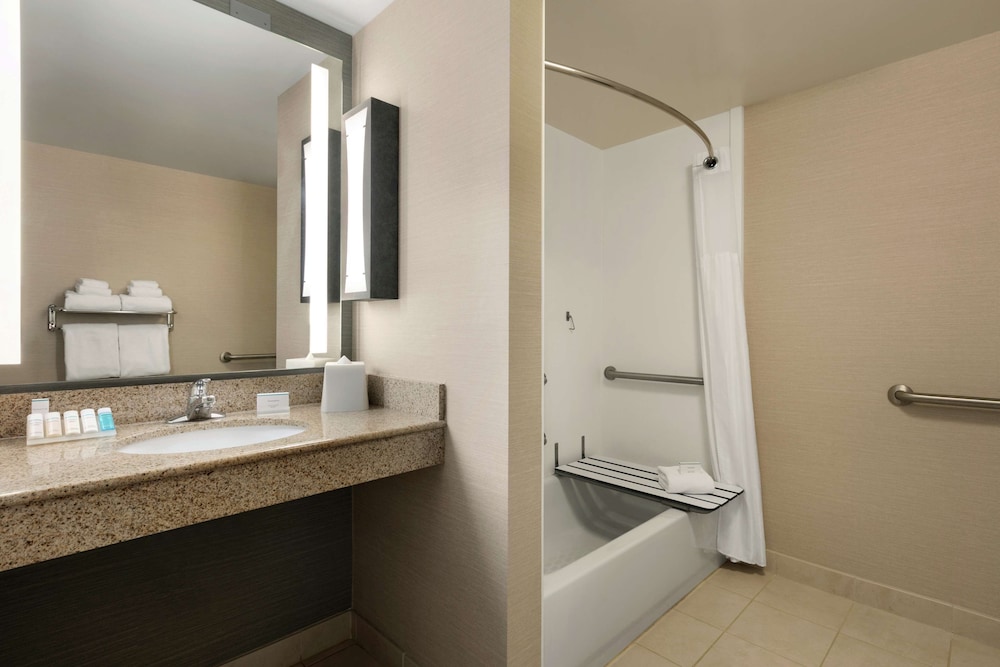 Hilton Garden Inn Harrisburg East - photo 20