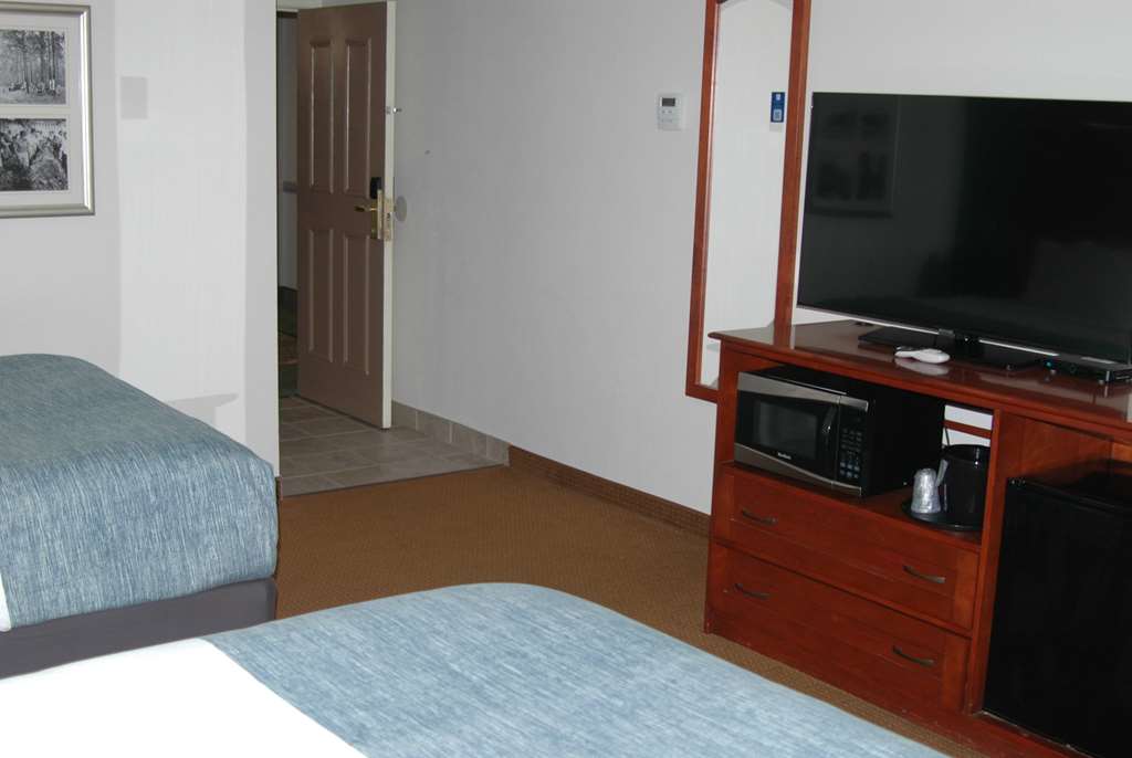Wingate by Wyndham Valdosta Moody AFB - photo 26