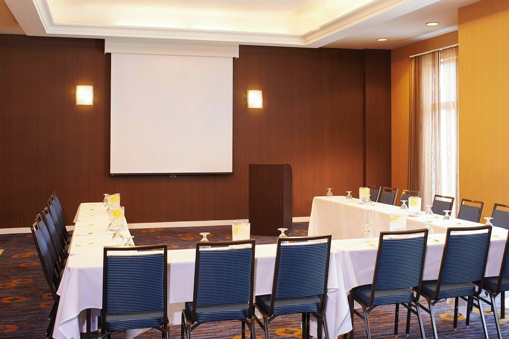 Courtyard by Marriott Kansas City Overland Park Convention Center - photo 25