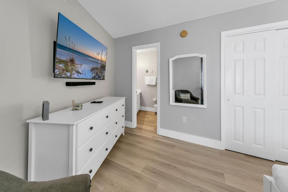 Crystal Village II Unit 16B - photo 8