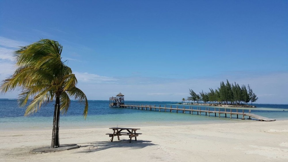 West End room in Sandy Bay, Honduras