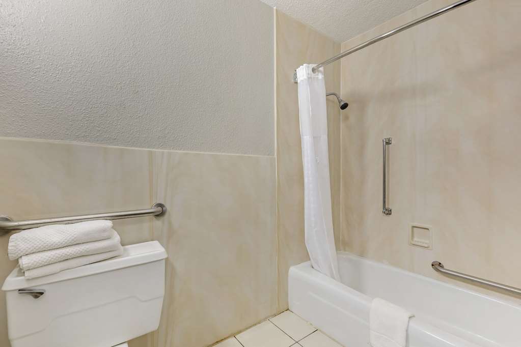Quality Inn & Suites Santee I 95 - photo 44