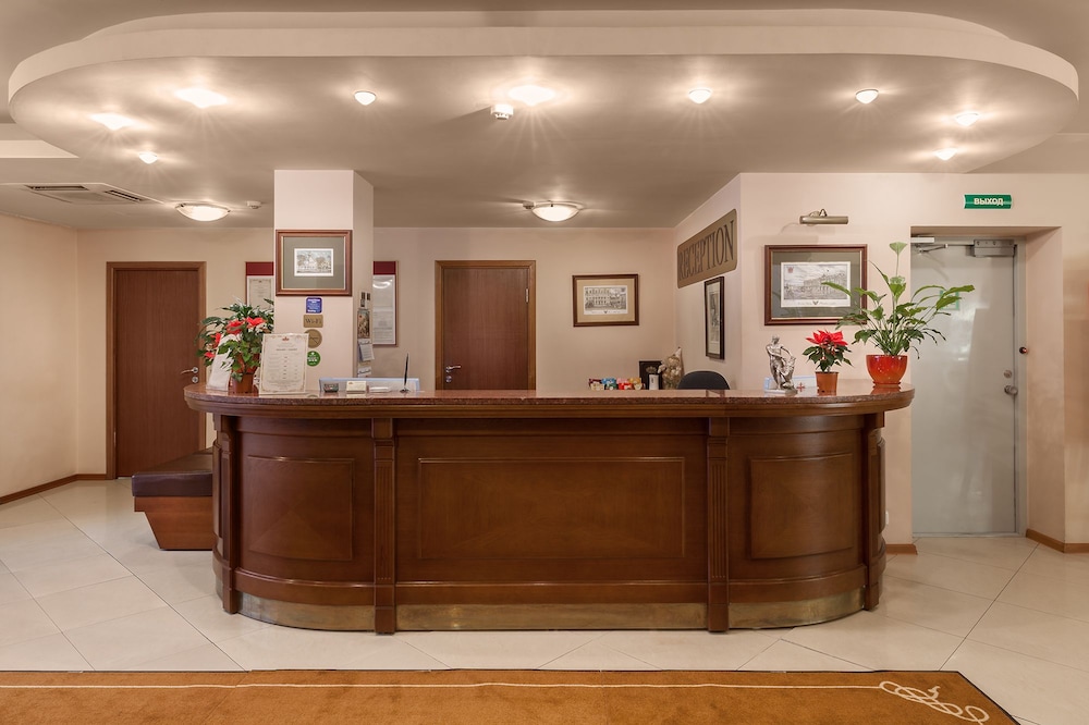 Hotel Samson — Peterhof — photo 2