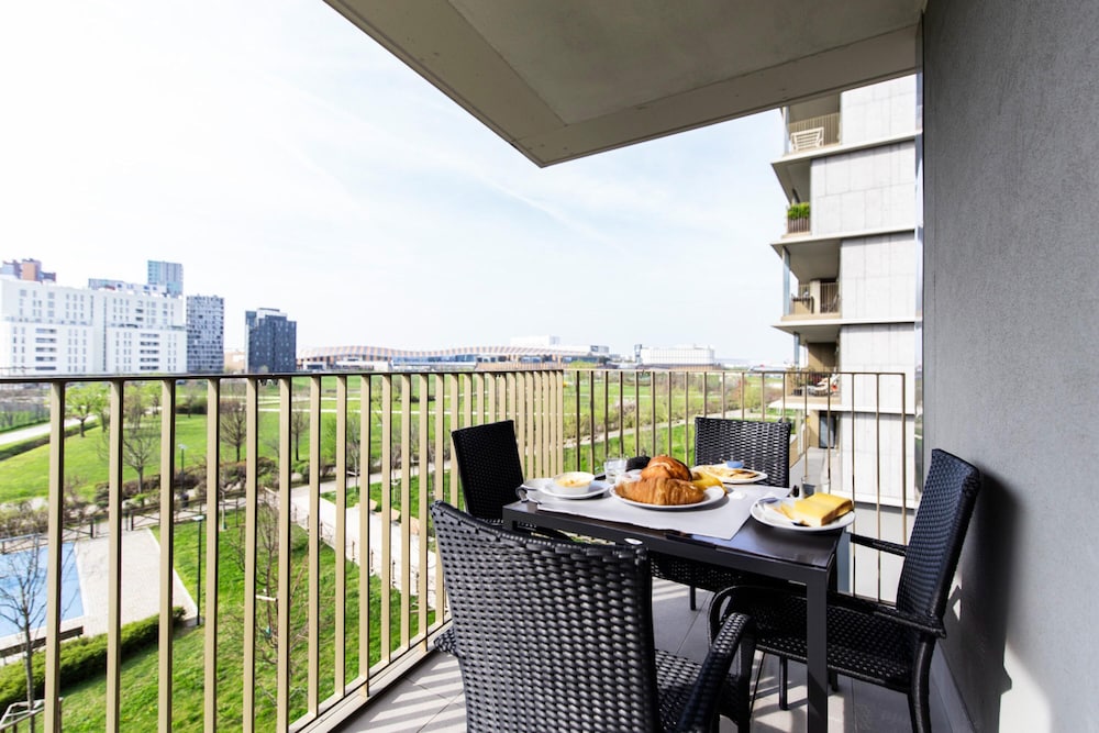 East Uptown P Pasolini 74 Cascina Merlata — 4-Star Luxury Hotel in Milan, Italy