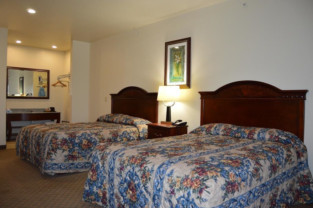 HiWay Inn Express Kiowa Hwy 69 - photo 3