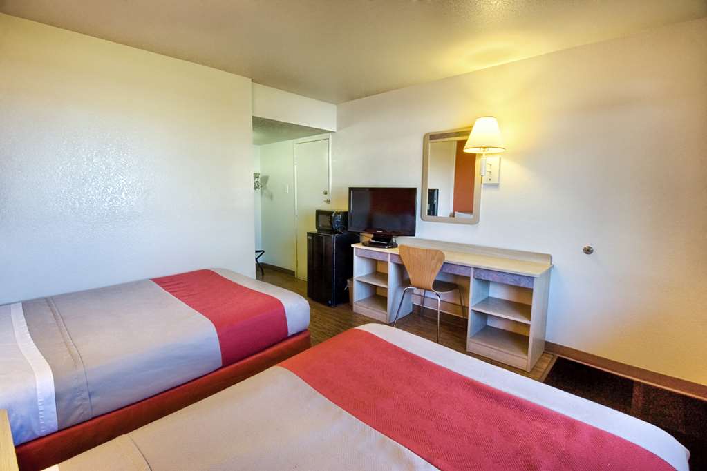 Motel 6 Pendleton OR - photo 24