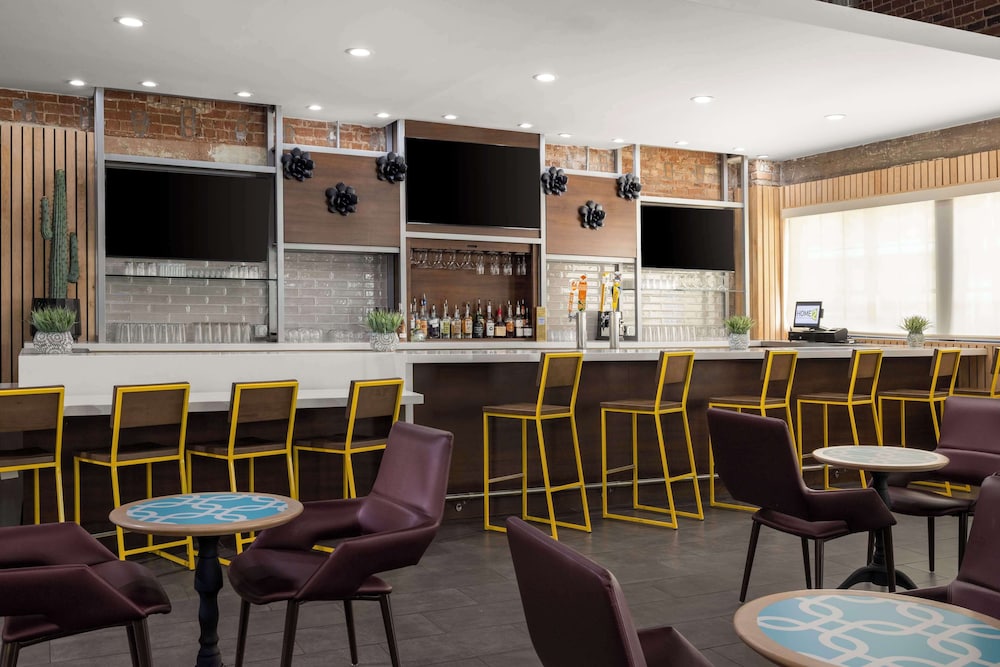 Home2 Suites by Hilton Phoenix Downtown - photo 37
