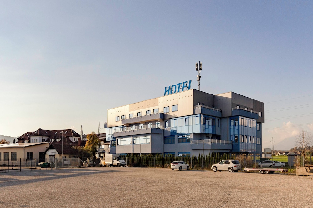 Garni Hotel Azul — 4-Star Luxury Hotel in Kranj, Slovenia