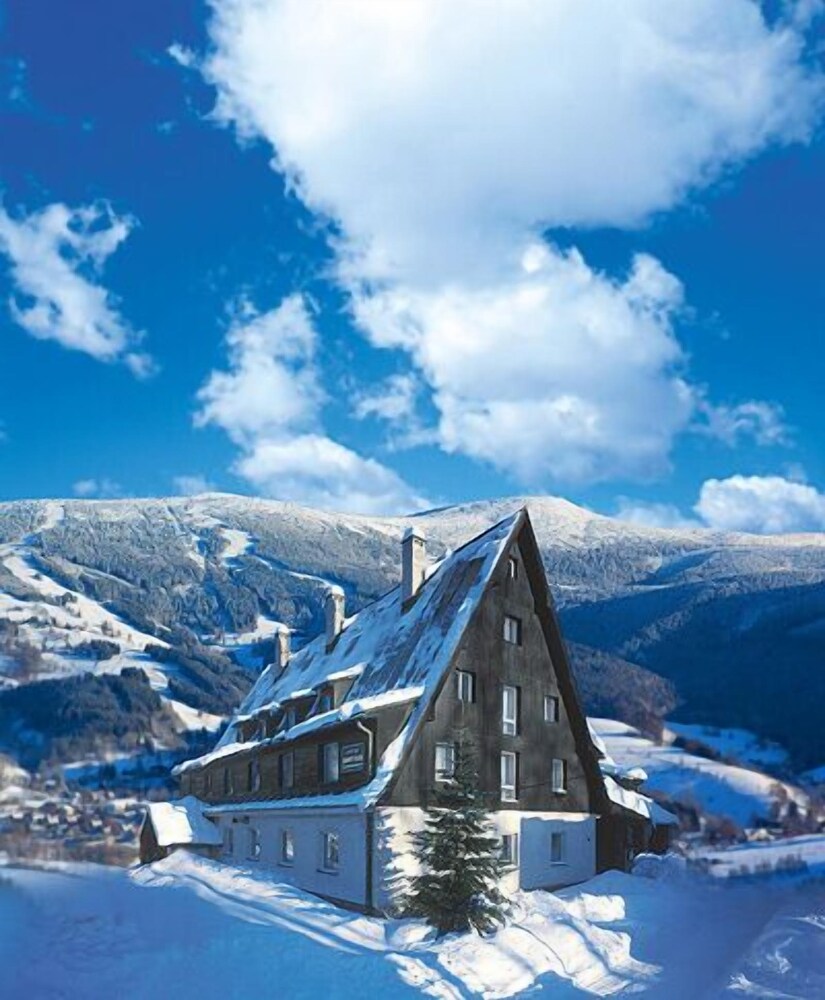Hotel Starý mlýn — hotel in Rokytnice Nad Jizerou