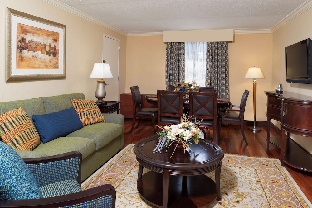 DoubleTree by Hilton Hotel Grand Rapids Airport - photo 39