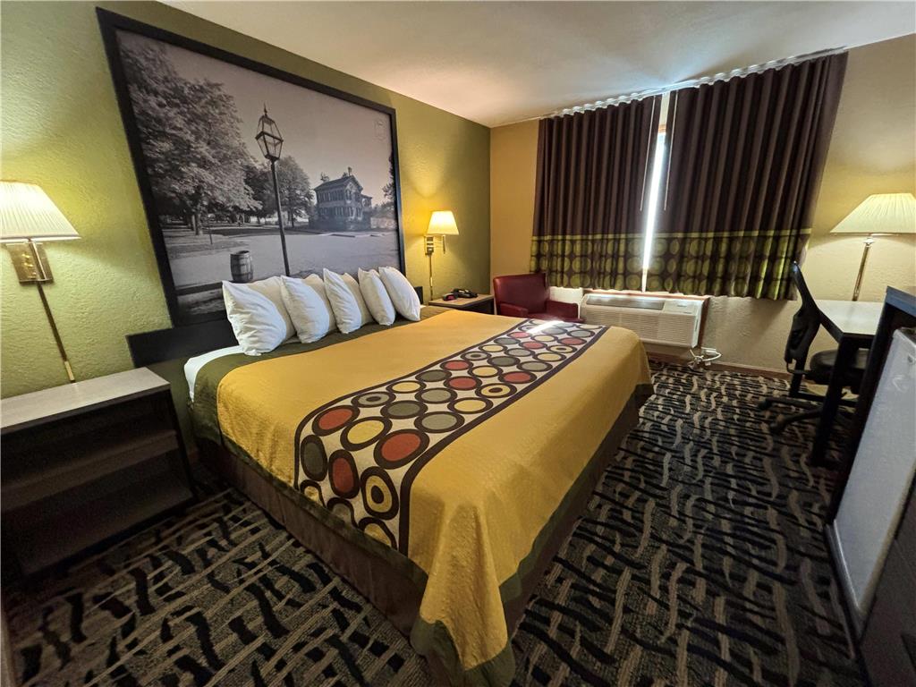 Super 8 by Wyndham McLean Bloomington SW - photo 8