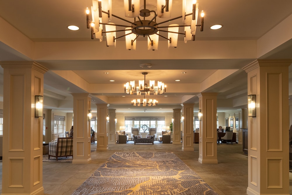 Williamsburg Lodge Autograph Collection - photo 2