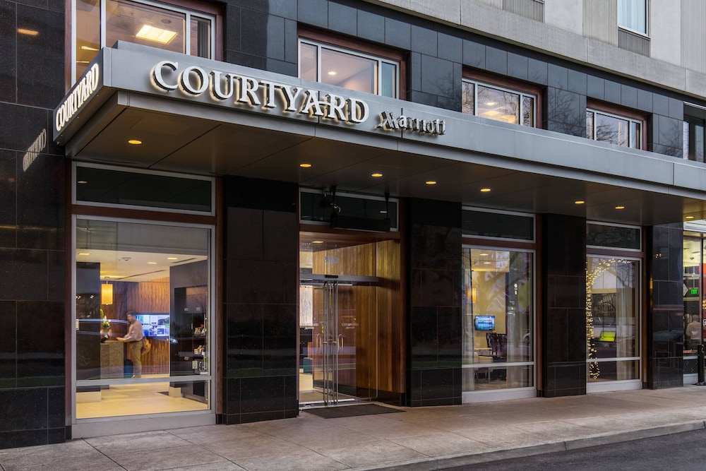 Courtyard by Marriott Portland City Center - photo 54
