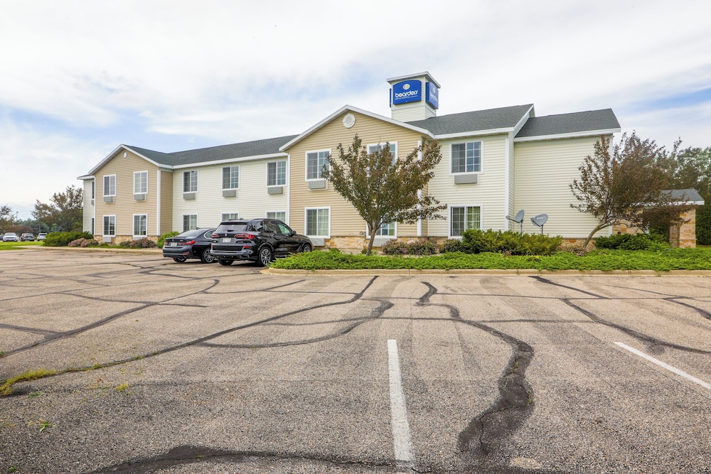 Evansville Inn & Suites By OYO - photo 42
