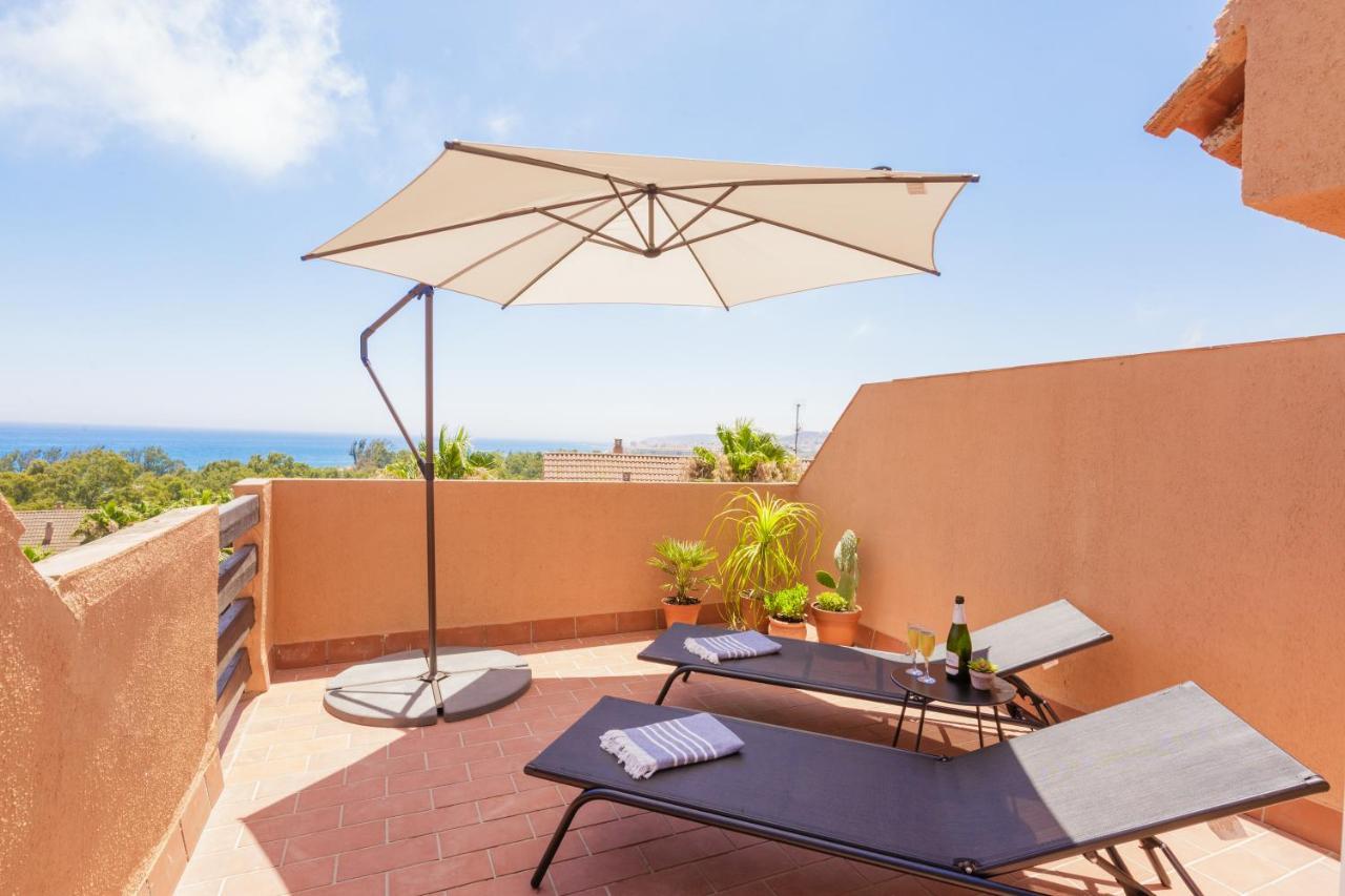 Fresh Penthouse Apartment with Great Sea Views — 4-Star Luxury Hotel in Casares, Spain