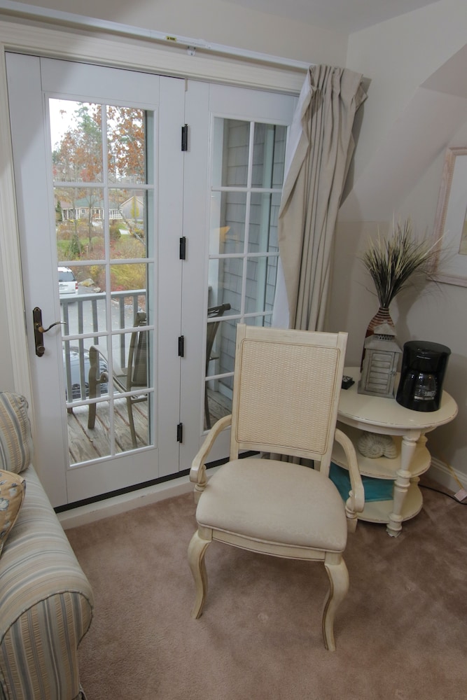 Sheepscot Harbour Village Resort - photo 12
