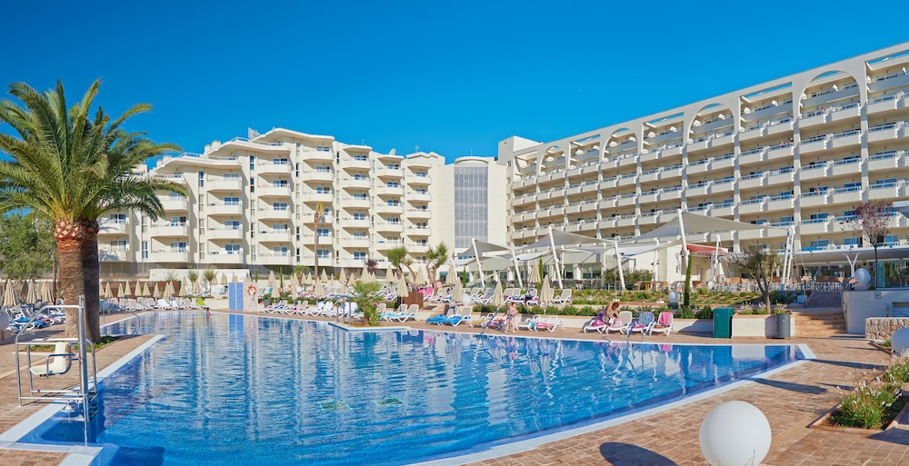 Hipotels Coma Gran Aparthotel in Sant Llorenc Des Cardassar, Spain