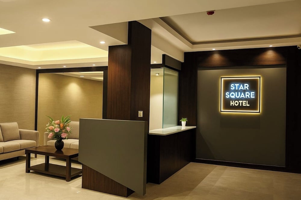 Benchmark Select Star Square in Indore, India