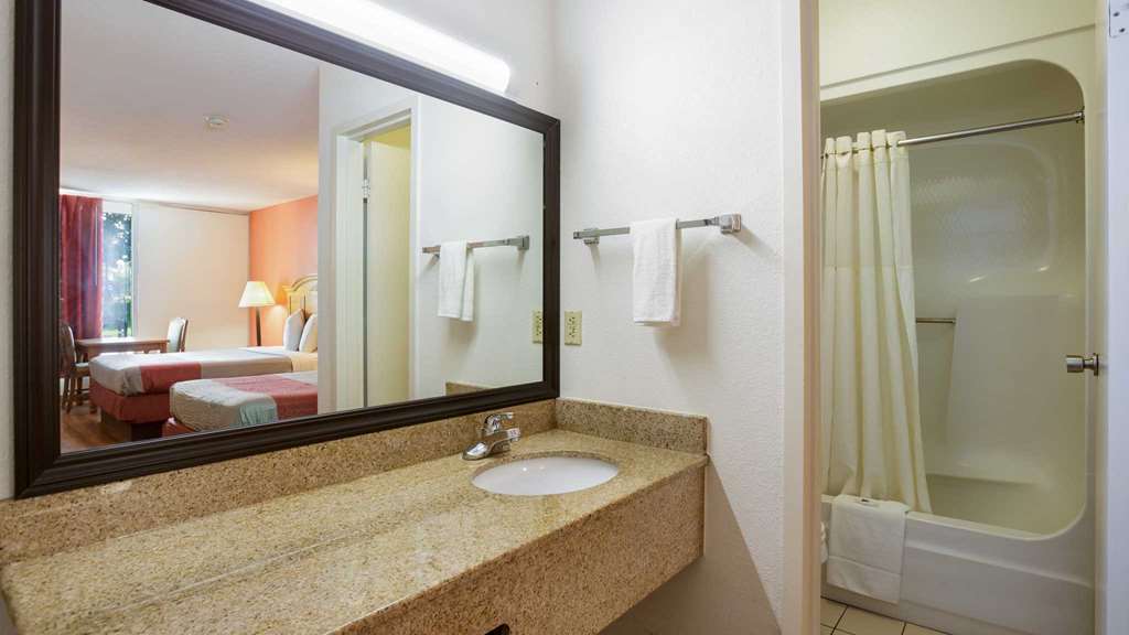 Motel 6 Clarksville TN - photo 17