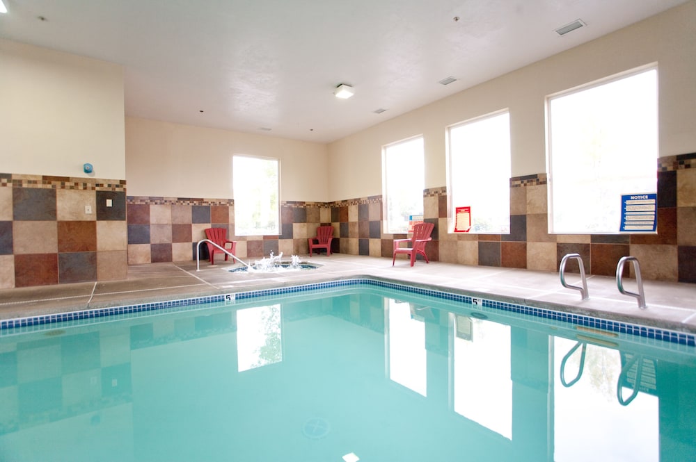 Super 8 by Wyndham Woodburn - photo 24