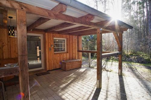 strandnahes und gemütliches Ferienhaus am Waldrand Ferienhaus Waldidyll in Glowe, Germany