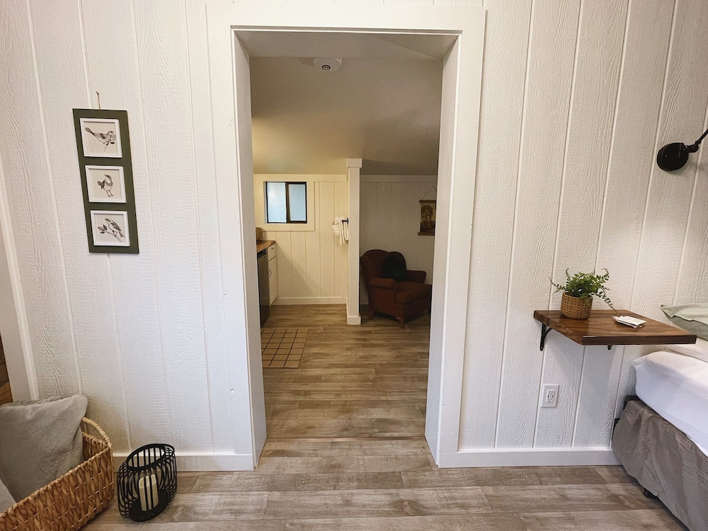 Emerald Valley Inn - photo 22