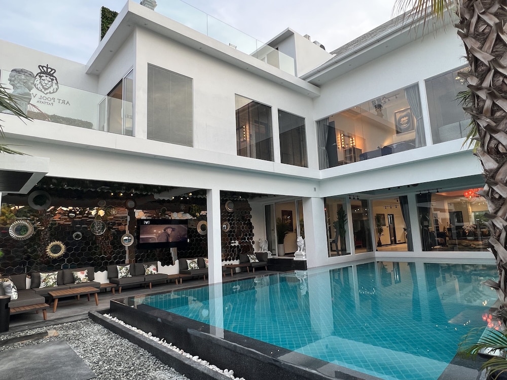 ART Pool Villa Pattaya — 5-Star Luxury Hotel in Pattaya, Thailand