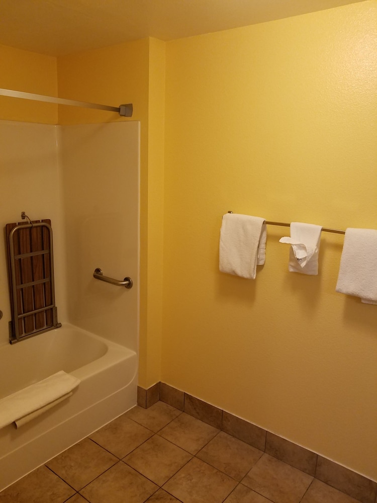 Travelodge by Wyndham Wenatchee - photo 35
