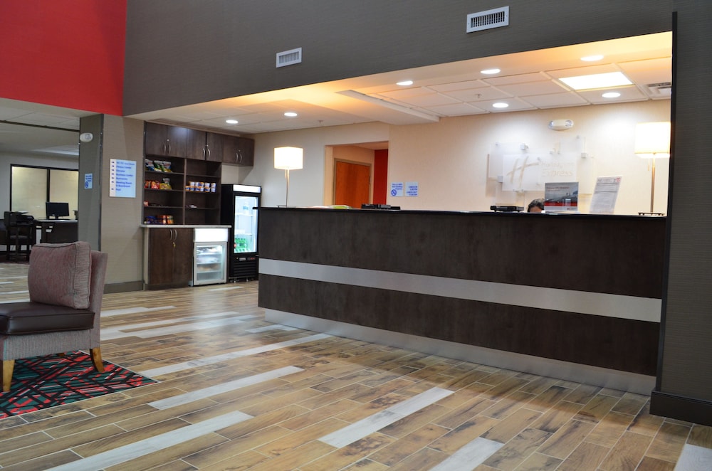 Holiday Inn Express Madison by IHG - photo 44