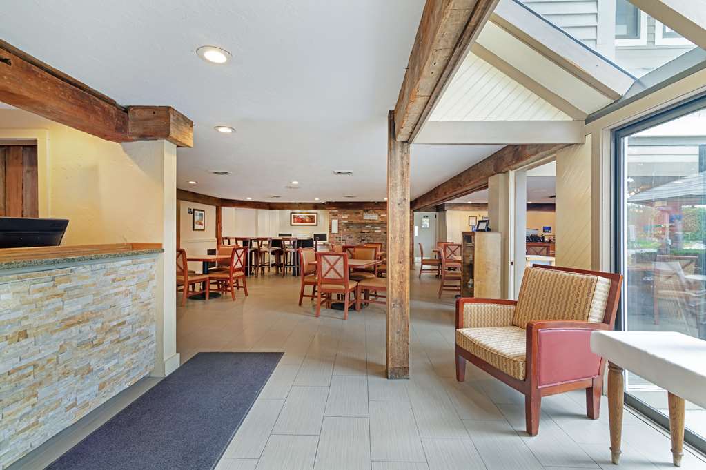Best Western Inn & Suites Rutland Killington - photo 35