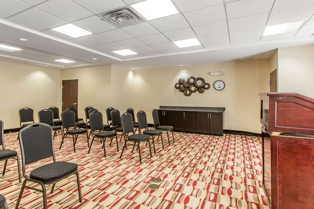 Comfort Suites Lawton Near Fort Sill - photo 19