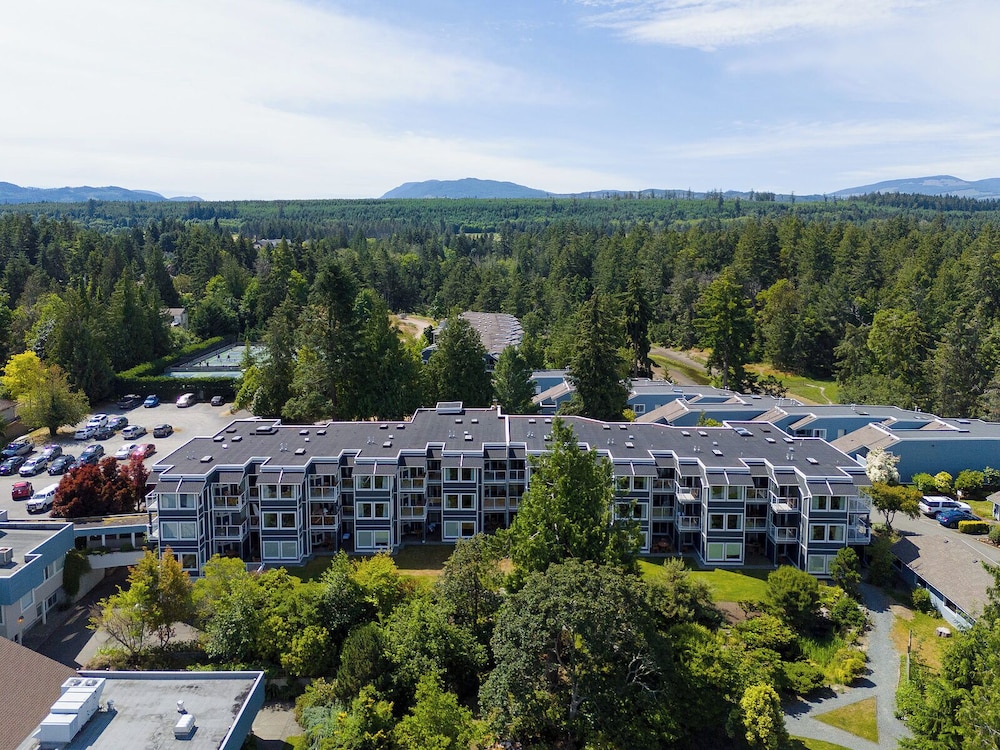 Pacific Shores Resort & Spa in Parksville, Canada