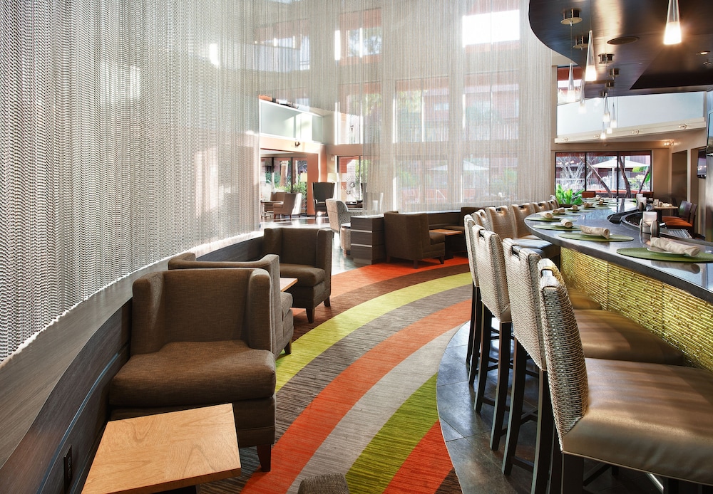 Holiday Inn & Suites Phoenix Airport North by IHG - photo 44
