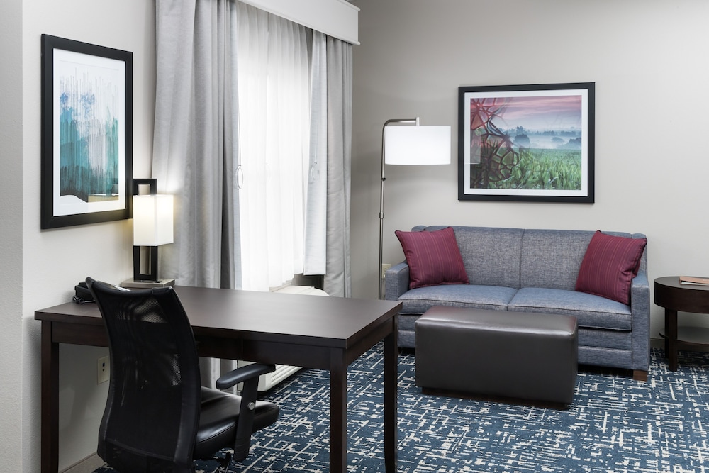 Homewood Suites by Hilton Cedar Rapids North - photo 18