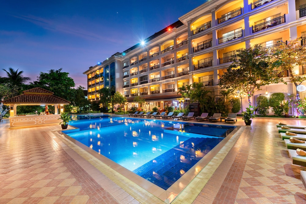 Somadevi Angkor Premium — 4-Star Luxury Hotel in Siem Reap, Cambodia