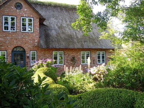 Reethus Schobüll — 4-Star Luxury Hotel in Husum, Germany