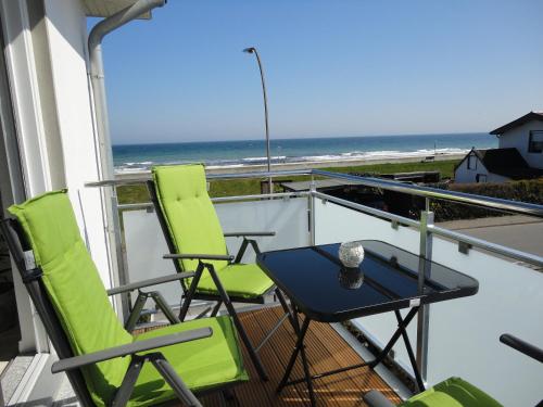 Ferienwohnung mit Meerblick 2 Schlafzimmer Süd Balkon Parkplatz — 4-Star Luxury Hotel in Dahme, Germany